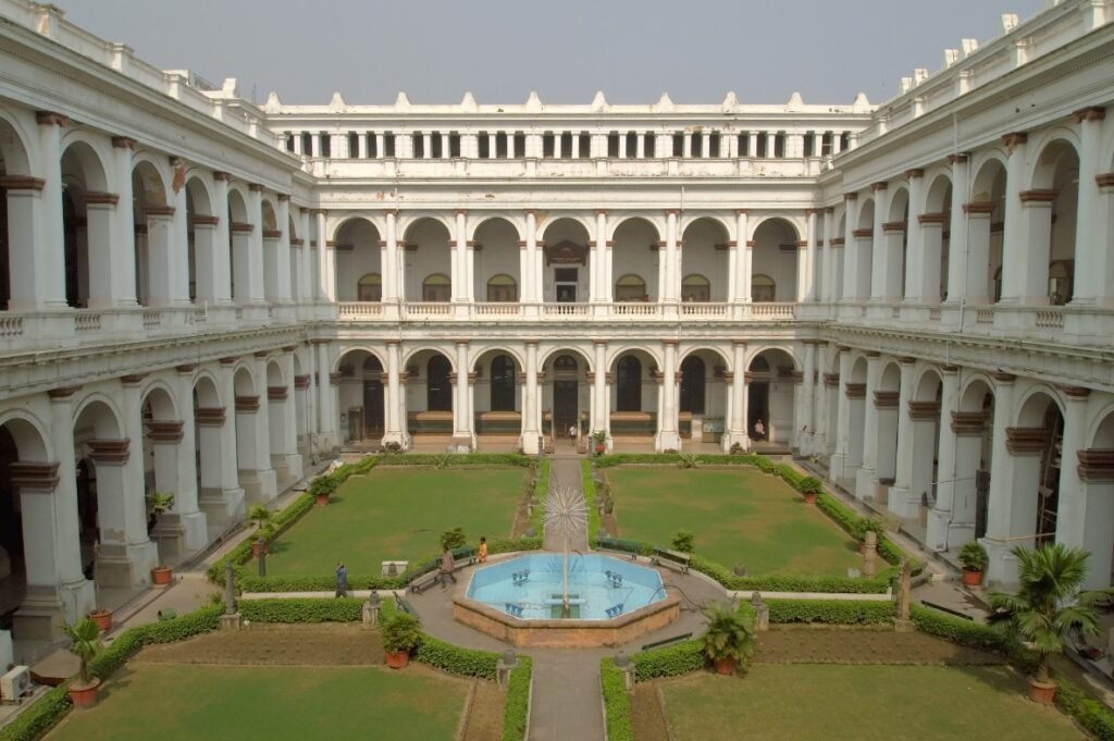 Kolkata4-1024x681 कोलकाता यात्रा: १० प्रमुख जगहें, जो बंगाल की सांस्कृतिक राजधानी का अद्भुत अनुभव कराते हैं