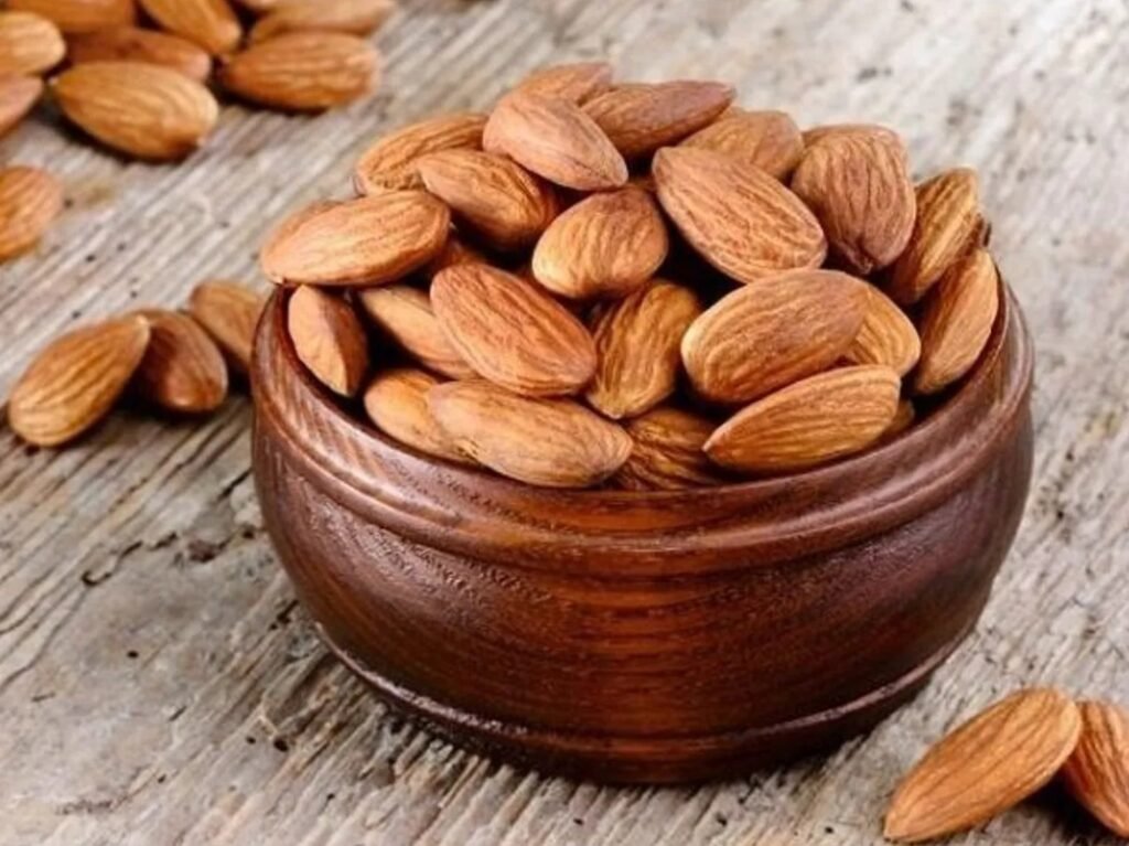 सुपरफूड्स9-1024x767 त्वचा की चमक बढ़ाने के लिए खाएं ये 10 सुपरफूड्स