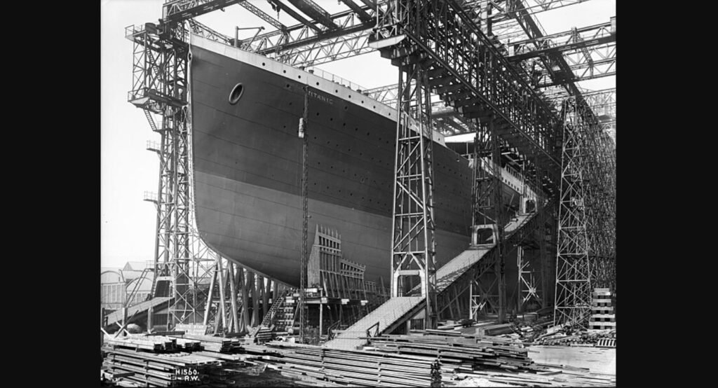 टाइटैनिक1-1024x554 टाइटैनिक(Titanic) का रहस्य: क्यों नहीं बच पाया दुनिया का सबसे बड़ा जहाज़?