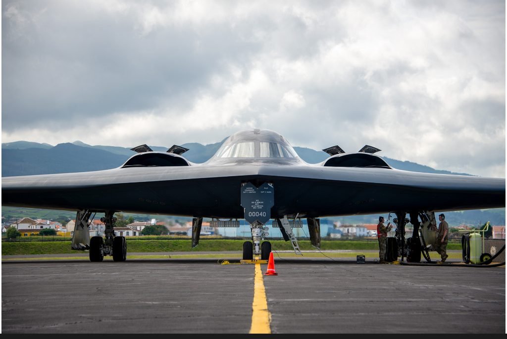 B-2-Spirit-Bomber1-1024x685 B-2 Spirit Bomber: दुनिया का सबसे रहस्यमयी अदृश्य बॉम्बर