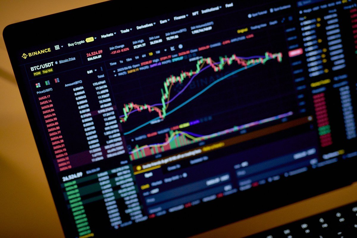 Binance pauses withdrawals as hackers suspected of stealing billions in crypto Binance pauses withdrawals as hackers suspected of stealing billions in crypto