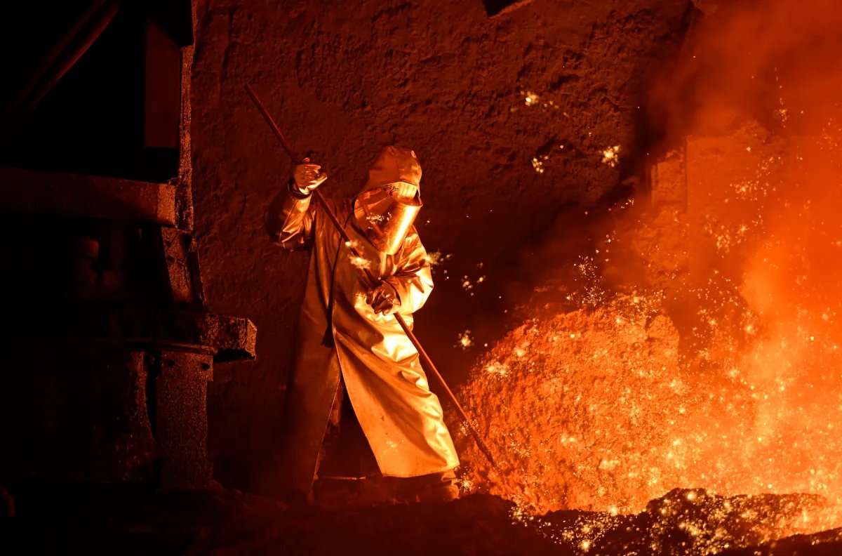 Helix Carbon says it can make iron cheaper by recycling blast furnace pollution Helix Carbon says it can make iron cheaper by recycling blast furnace pollution