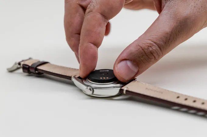 HIYD-7 Hiyd is a health tracker that attaches to the watch you already wear