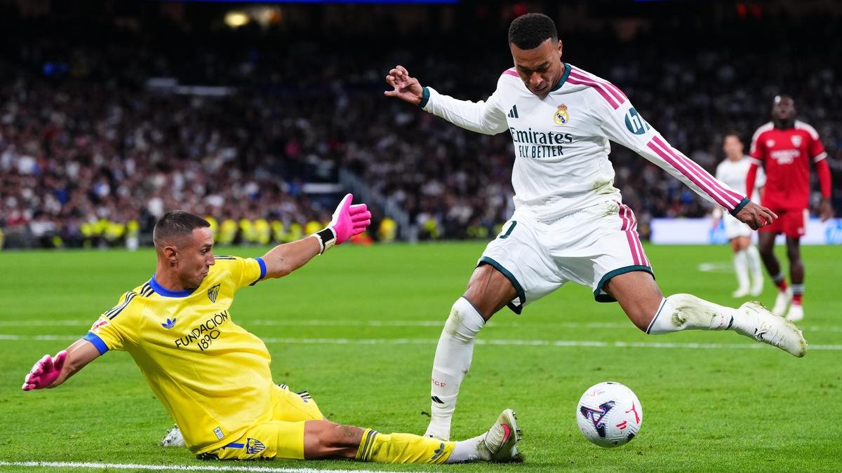 Real Madrid vs Sevilla: Mbappe double, Diomande heroics in Madrid’s win ahead of El Clasico Real Madrid vs Sevilla: Mbappe double, Diomande heroics in Madrid’s win ahead of El Clasico