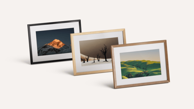 alexa-photo-frame Amazon debuts the Alexa Photo Frame and Echo Time smart clock, plus other upgraded devices