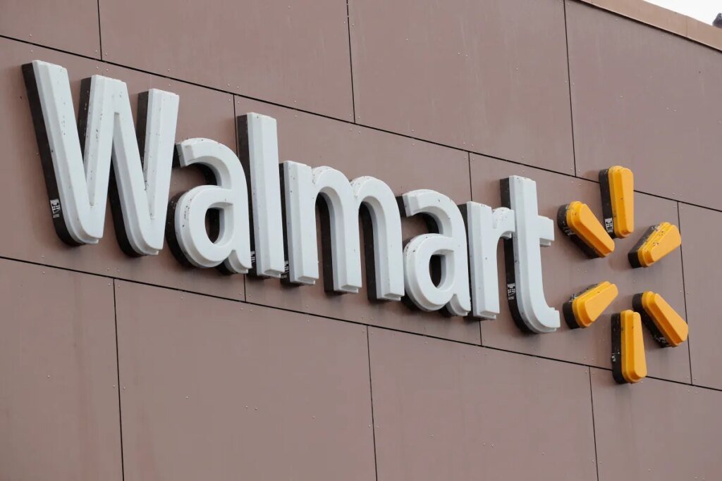 While Amazon blocks AI agents, Walmart rolls out the welcome mat While Amazon blocks AI agents, Walmart rolls out the welcome mat