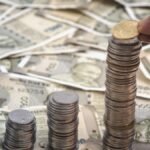Rupee plunges 23 paise to 95.96 against U.S. dollar amid spike in crude oil
