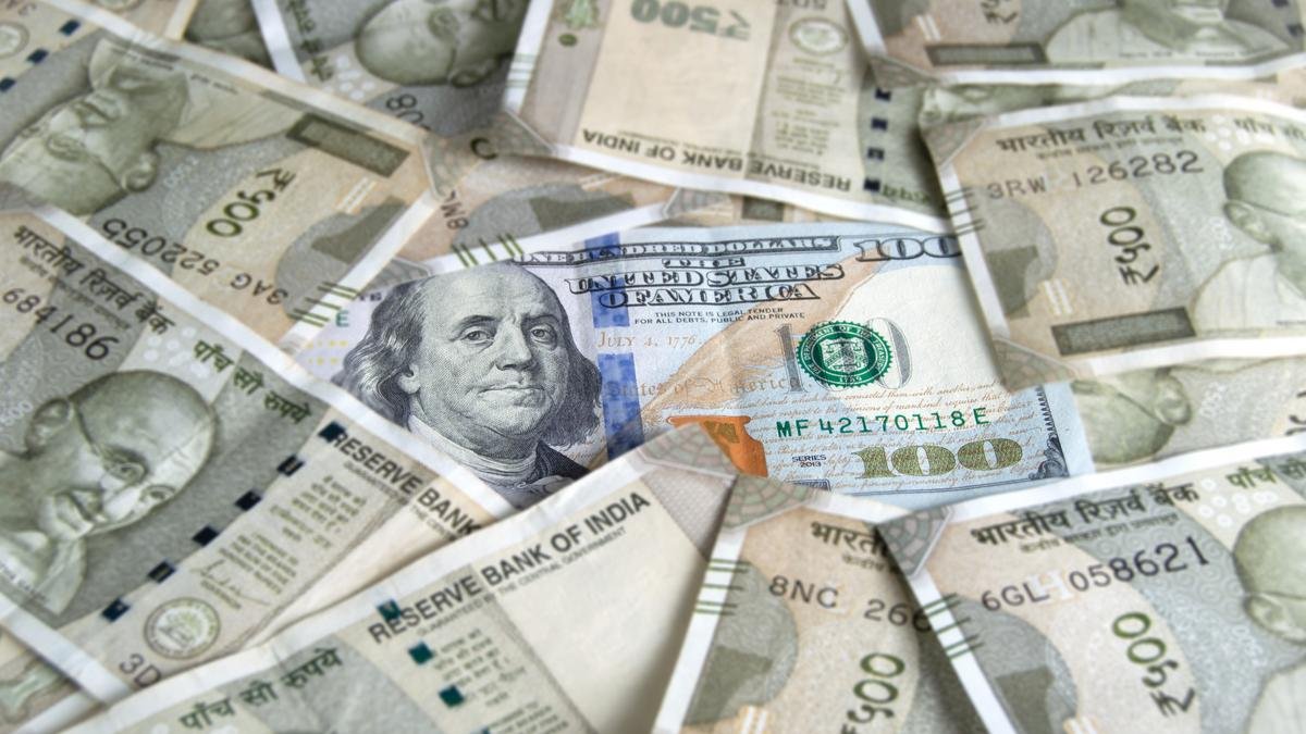 Rupee rises 7 paise to close at 94.92 against U.S. dollar on RBI intervention