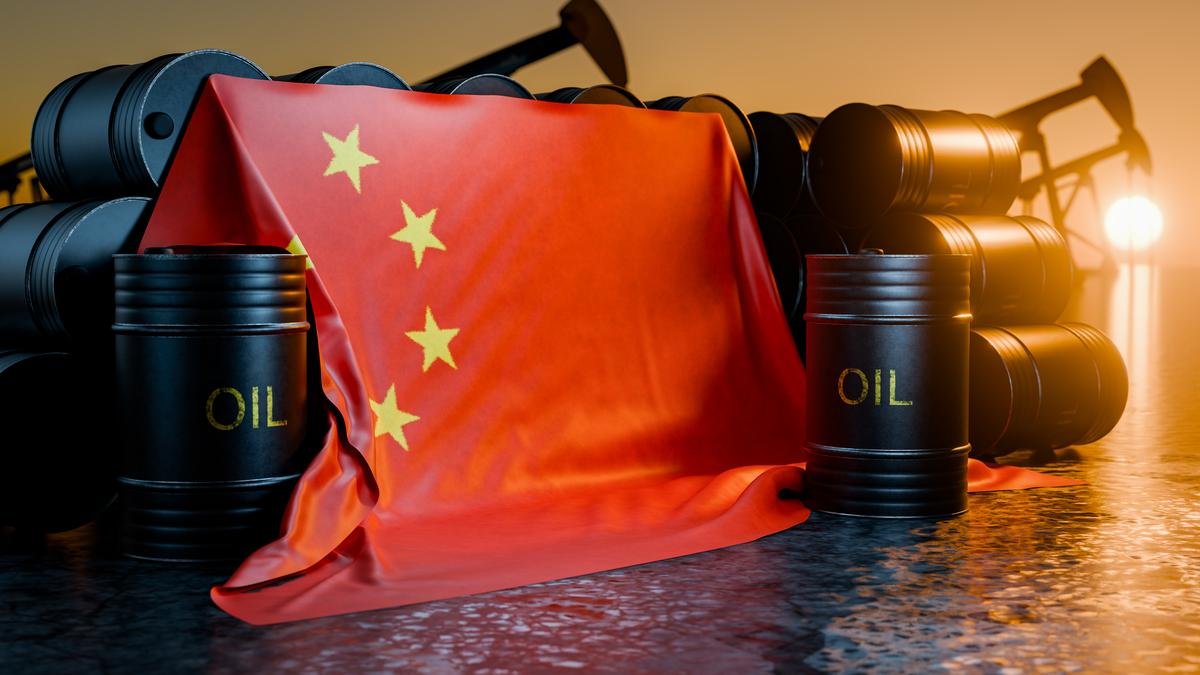 China to resume October fuel exports after a brief halt, trade sources say