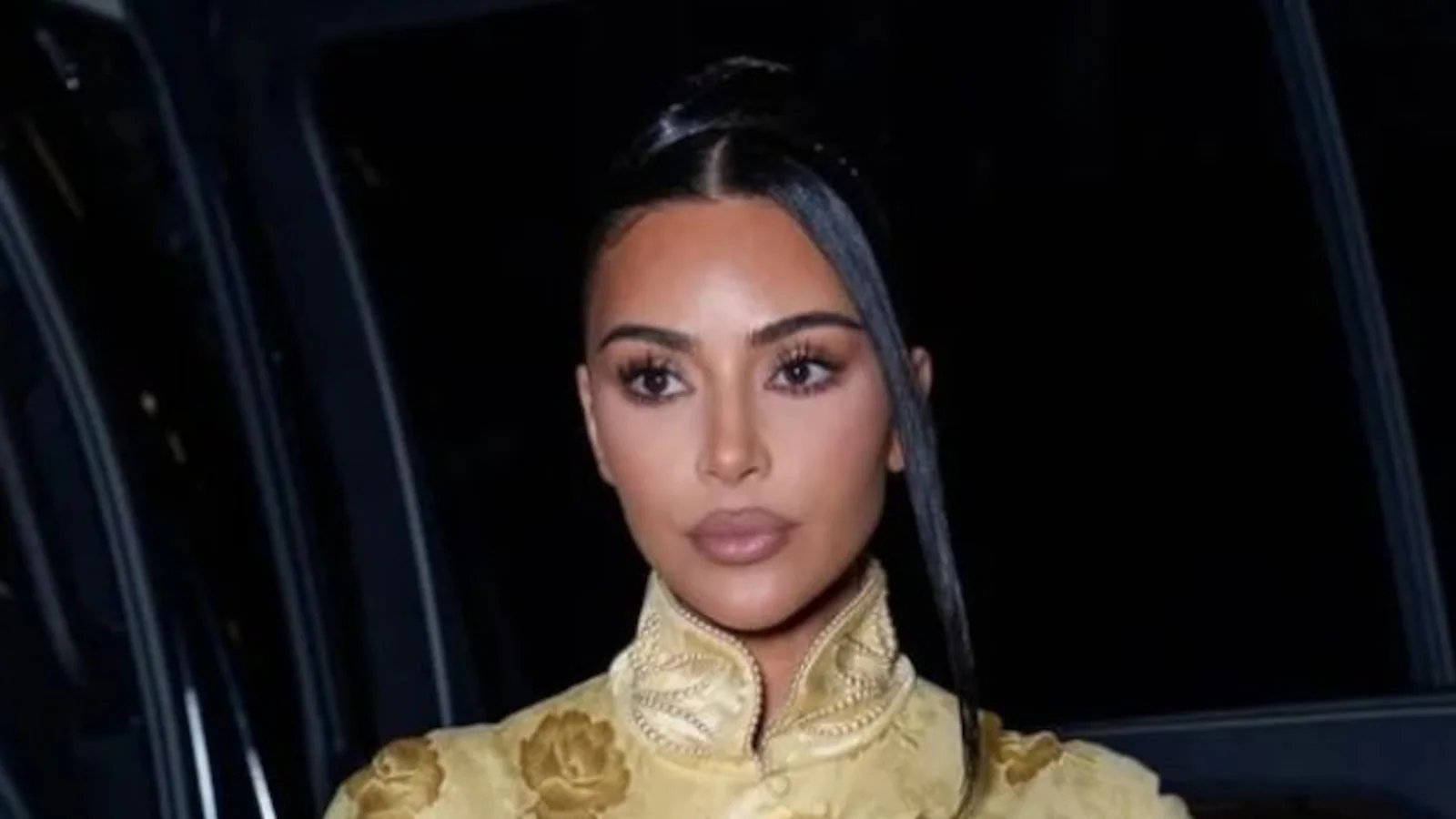 Kim Kardashian Reveals Panic After Snooping Through OJ Simpson’s Luggage During Murder Trial | NFL Kim Kardashian Reveals Panic After Snooping Through OJ Simpson’s Luggage During Murder Trial | NFL
