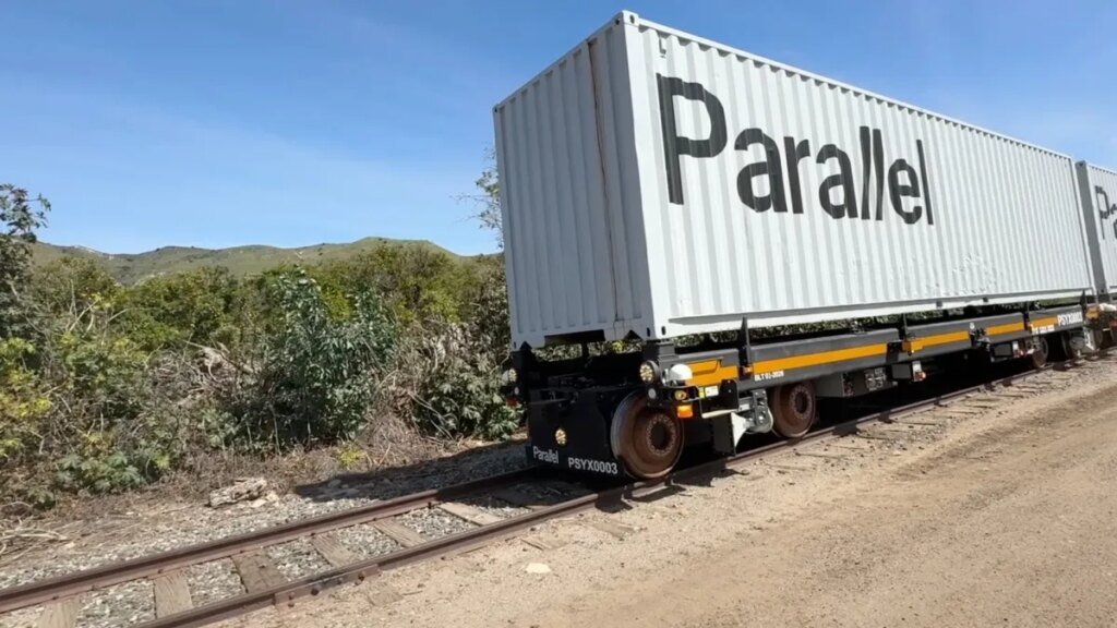 SpaceX alumni nab 0M to rethink shipping with autonomous freight trains