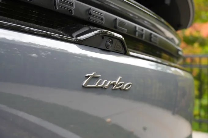 porsche-macan-turbo-turbo Porsche’s electric Macan Turbo is an automotive existential crisis